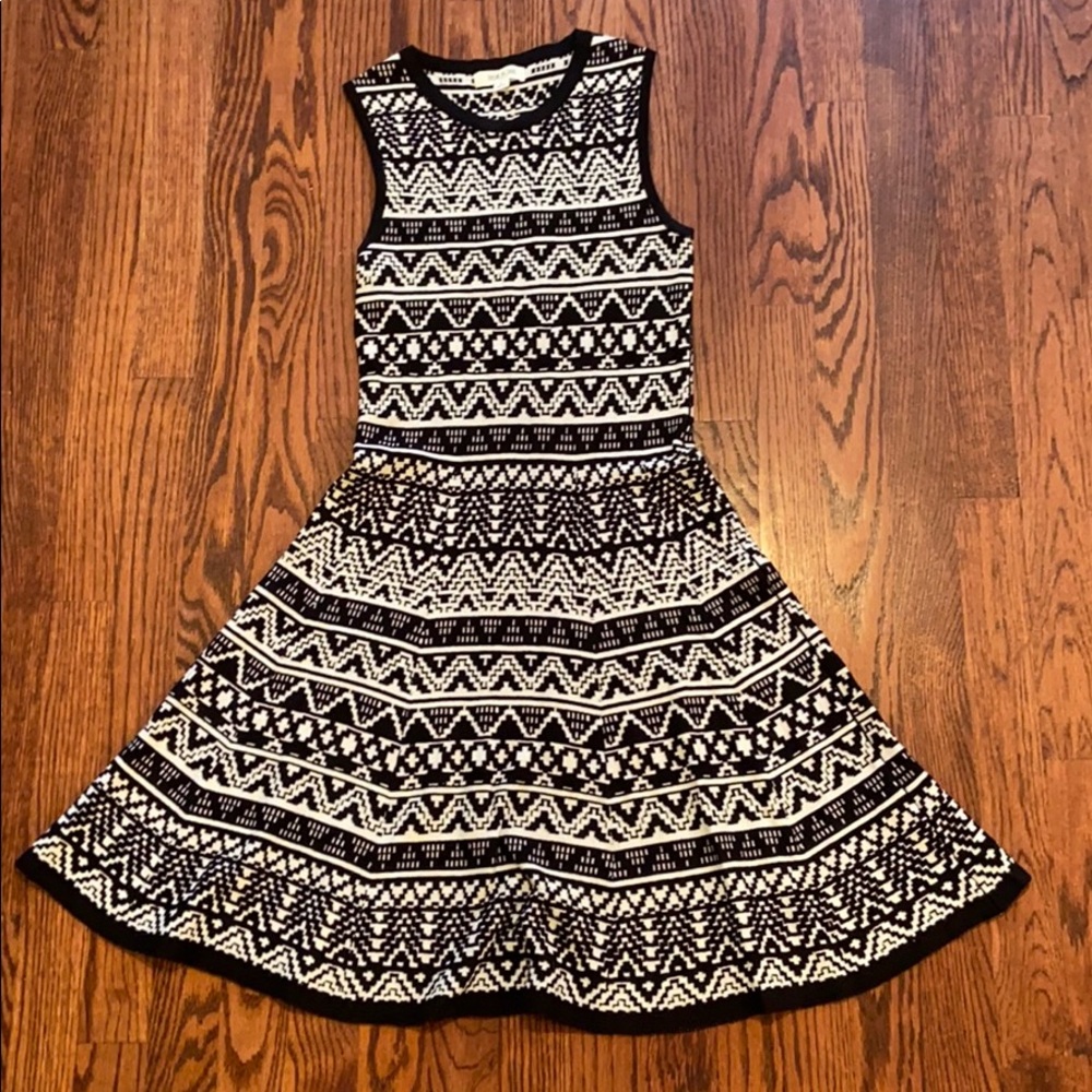 Taylor and Sage size small black and white dress
